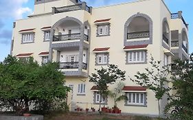 Casa Romana-Spacious Villa With Scenic Views